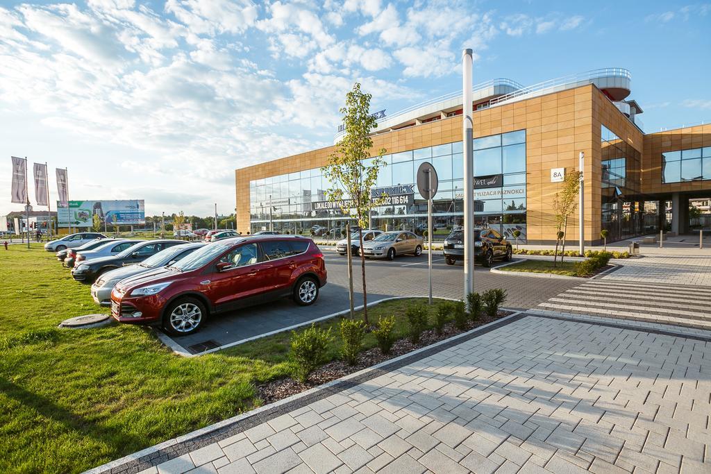Apartament Em Klimatyzacja&Parking Rzeszów Buitenkant foto