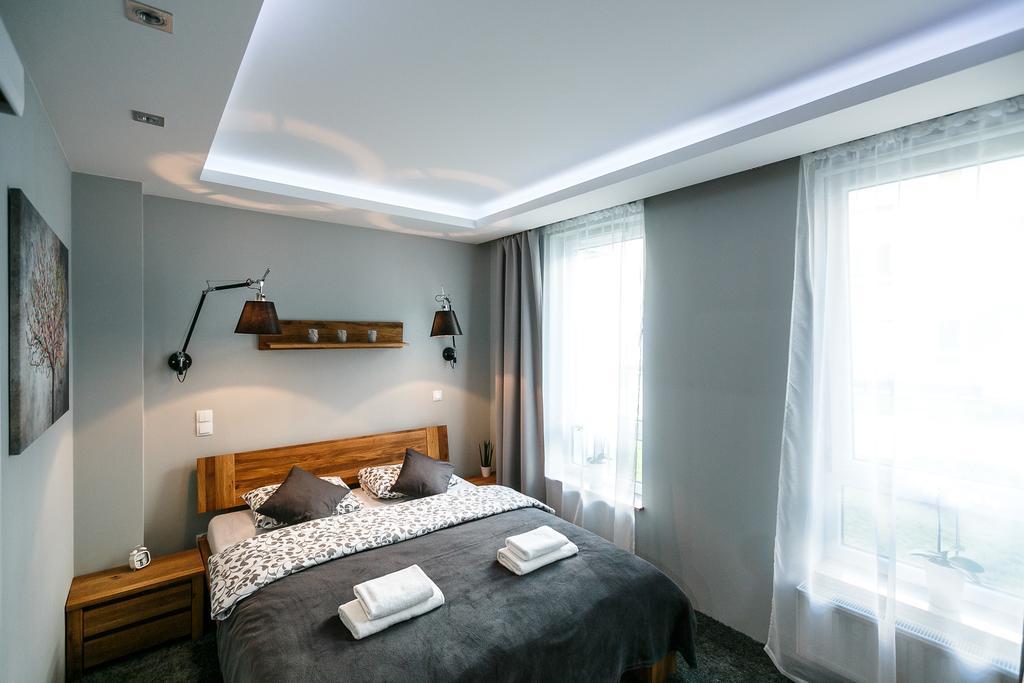 Apartament Em Klimatyzacja&Parking Rzeszów Buitenkant foto