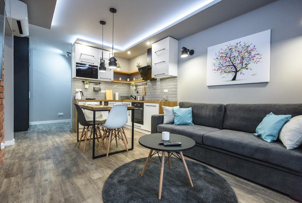 Apartament Em Klimatyzacja&Parking Rzeszów Buitenkant foto