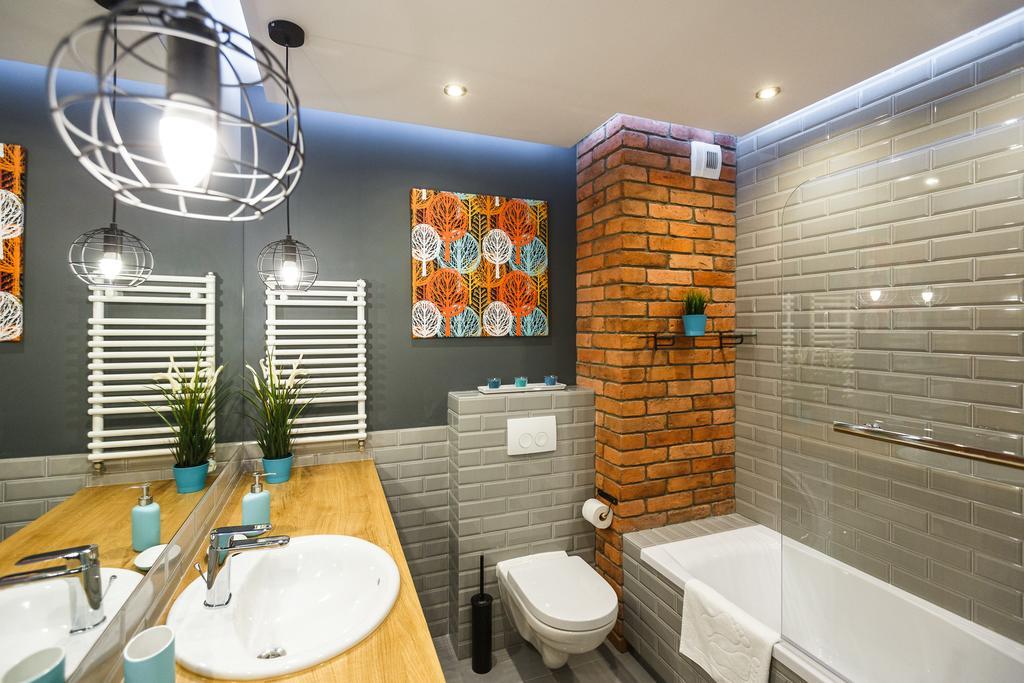 Apartament Em Klimatyzacja&Parking Rzeszów Buitenkant foto