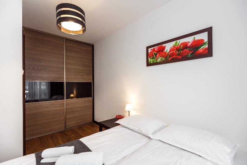Apartament Em Klimatyzacja&Parking Rzeszów Buitenkant foto