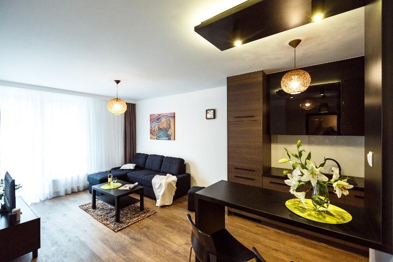 Apartament Em Klimatyzacja&Parking Rzeszów Buitenkant foto